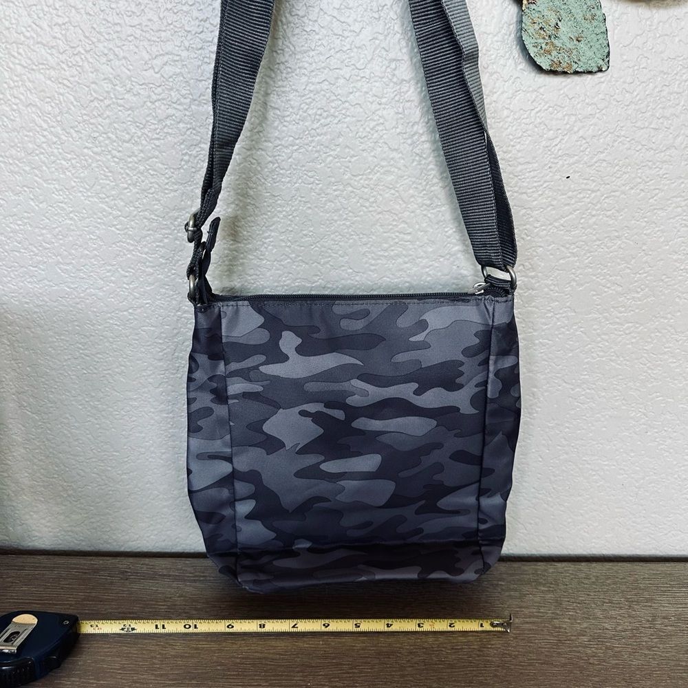 Baggallini Gray Camo Town Bagg Crossbody Purse Bag - Picture 2 of 6